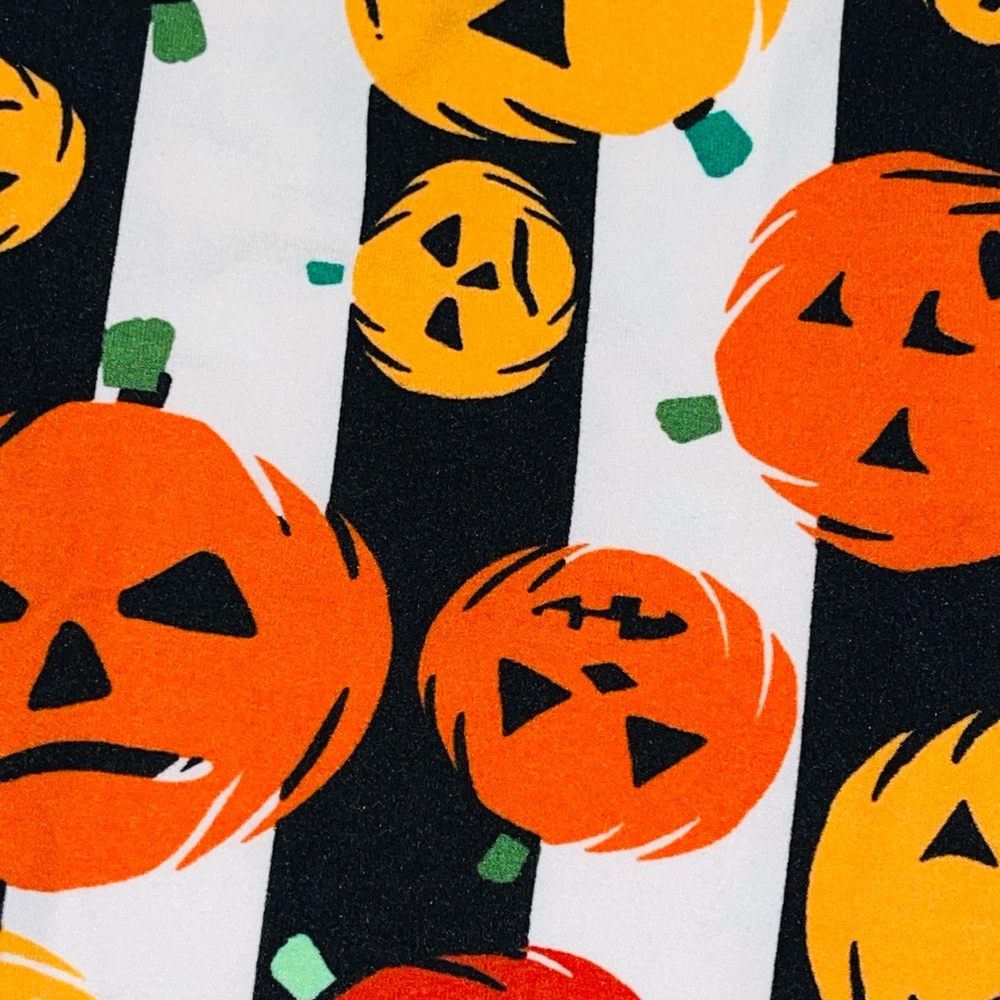 HALLOWEEN PUMPKIN LULAROE LEGGINGS